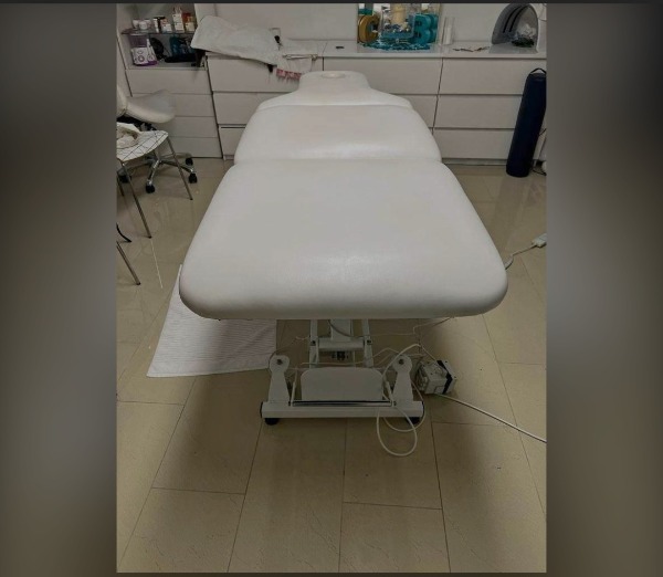 Massage- bzw. Kosmetikliege